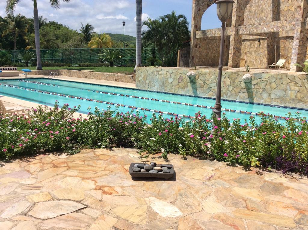 Xquenda Huatulco Spa Crucecita  ภายนอก รูปภาพ
